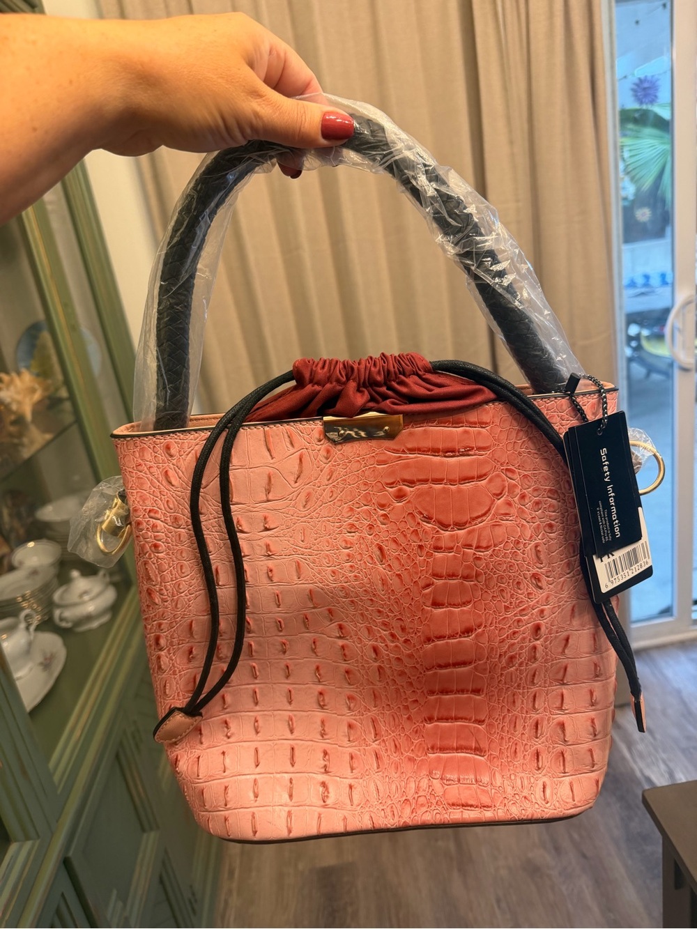 Croc-Embossed Pink Drawstring Shoulder Bag -